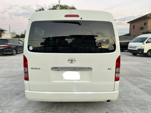 Produits en Stock Minibus Toyota Hiace d'Occasion 9 Places en Vente - Product Image 2