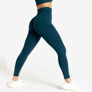 Venta al por mayor de las mujeres de color sólido Leggings sin costuras Butt Scrunch Leggings Spandex medias deportivas pantalones de Yoga elásticos para las mujeres - Product Image 2