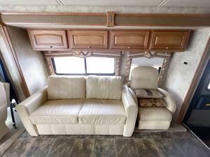 Caravane mobile d'occasion 2012 W-i-n-n-e-b-a-g-o S-i-g-h-t-s-e-e-r 33C, sortie d'usine, pour voyages - Product Image 3