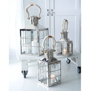 Lanterne traditionnelle en métal sans flamme pour souhaiter prier flottant rivière papier bougie lumière à la main plaqué argent de haute qualité - Product Image 5