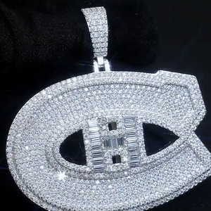 Pendentif diamant moissanite Acier inoxydable Style Hiphop glacé Design unique Pendentif diamant taille émeraude Bijoux pour hommes - Product Image 5