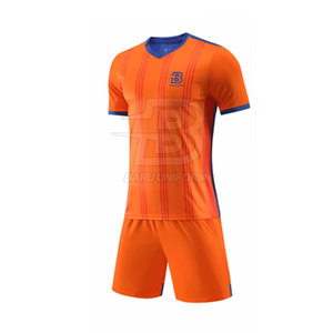 Uniforme de fútbol de nueva llegada Uniforme de fútbol superventas Uniforme de fútbol juvenil de alto fabricante para hombres - Product Image 1