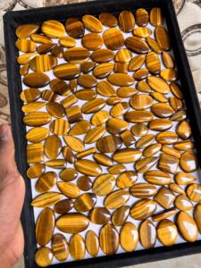 พลอยตาเสือธรรมชาติเกรด AAA อัญมณีทรงหลวมสีน้ำตาล - Product Image 3