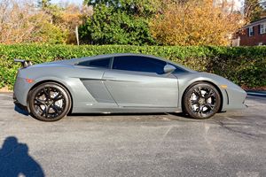 Offre exceptionnelle : Lamborghini Gallardo LP550-2 Coupé d'occasion 2012, propre et prête à être expédiée - Product Image 3