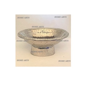 Bol décoratif en aluminium martelé, forme ovale, couleur argent, pour servir des fruits et des en-cas, au prix le plus bas - Product Image 1