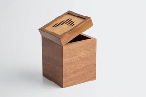 Brûleur de Bakhoor Écologique et Élégant avec Base en Bois Blanc Lisse, Parfait pour les Rituels de Parfum Religieux, Décoration d'Encens Arabe - Product Image 4