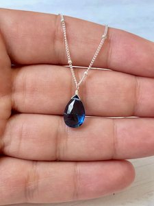 Collier cascade en topaze bleue de Londres, forme goutte d'eau, avec chaîne satellite, bijoux bleus en argent sterling 925, pierre de naissance de décembre - Product Image 2