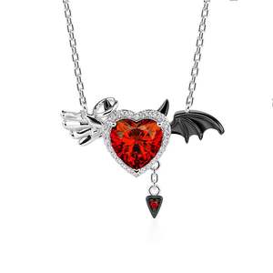 Collier Jeulia Ailes d'Ange et de Démon en Titane avec Perle - Product Image 1