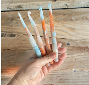 Best Selling 5mm Resin Handcrafted Knitting Needle Nautical Style <b>Crochet</b> <b>Hooks</b> for Yarn Weaving Top Notch Quality - Product Image 5