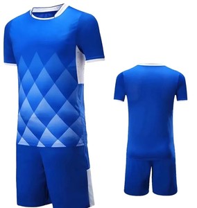 Conjunto de ropa de fútbol unisex Premium de alta calidad para adultos Servicio de corte automatizado OEM incluido - Product Image 1
