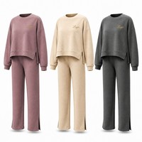 Ensemble de survêtement OEM personnalisé pour femme avec pantalon large fendu sur le côté, en molleton de coton pour l'hiver, fabrication sur mesure