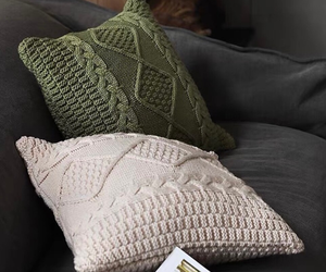 18" Decorative <b>Knitted</b> Cushion/Pillow Cover, Double-Cable Warm <b>Throw</b> Pillow Covers - Product Image 1