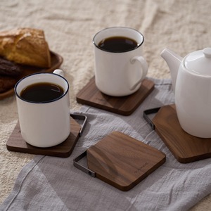 Ensemble de sous-verres en noyer faits à la main et sûrs, tapis carrés en bois pour boissons, vaisselle en gros, approvisionnement en vrac avec logo personnalisé - Product Image 6