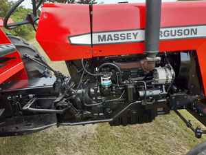 Tractor Agrícola de Alto Rendimiento Massey Ferguson 4WD MF 290 de 80HP con Motor Mitsubishi en Perfecto Estado - Product Image 2