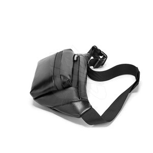 Outdoor Use Running Leather Waist <b>Bag</b> Light Weight Adult Use Leather Waist <b>Bag</b> <b>for</b> Online <b>Sale</b> - Product Image 3
