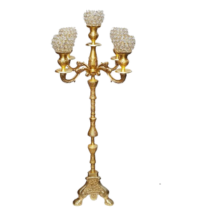 Candelabro chapado en oro de lujo, 5 brazos con bola de cristal votiva para centros de mesa de boda, candelabros decorados para fiestas altas hechos a mano - Product Image 1