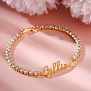 สร้อยข้อมือแฟชั่นทรงกลมเจียระไนสวยงามพร้อมสลักชื่อส่วนตัว Jeulia - Product Image 6