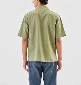 Chemise à manches courtes pour homme, col cubain, boutonnée, de haute qualité, différentes options de couleurs, coupe ample, style bowling - Product Image 3