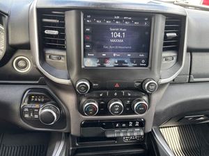 Camioneta Usada Extremadamente Limpia, Modelo 2020 1500 BIG HORN - Product Image 3