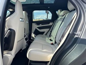 Ja guar F-PACE R-Dynamic S 2024 Usado - Product Image 4