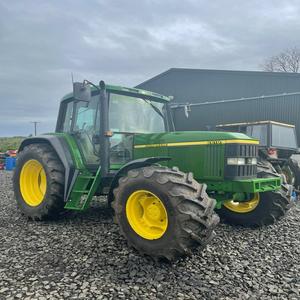 Compre John Deere 6610 hoy con entrega rápida y calidad superior que garantiza el máximo rendimiento en todas sus tareas agrícolas - Product Image 2