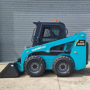 Sunward SWL2820 chargeuse compacte avec moteur Kubota et cabine fermée pour le terrassement et le chargement de matériaux - Product Image 6