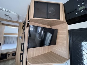Proveedor Verificado de Remolques de Campamento Usados Black Series Black Series Camper HQ 21 del 2022 en Venta - Product Image 4