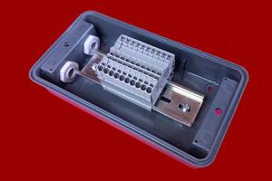 Caja de Distribución de Perfil Bajo PS-14L11 con Clasificación IP67, Material ABS, Diseñada para Riel DIN - Product Image 4