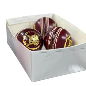 Pelota de Cricket de Cuero Salstar de Primera Calidad, Colores Personalizables, Logotipo, Diseño Transpirable y Ligero - Product Image 1