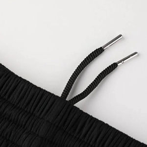 Pantalones Cortos Deportivos Sólidos, Transpirables y Ligeros para Hombre - Servicio OEM, Ropa Deportiva para Entrenamiento y Fitness, Estilo Atlético Informal - Product Image 3