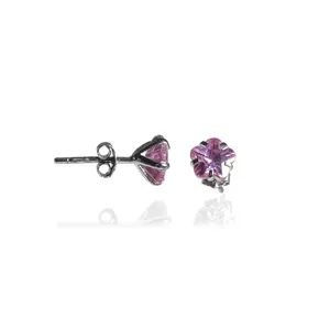 Boucles d'oreilles clous en saphir rose argenté avec motif de fleur en diamant, bijoux de fiançailles pour femmes, en alliage - Product Image 2
