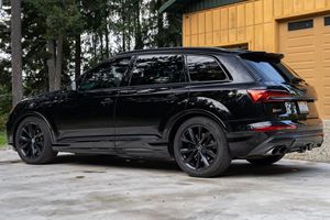 รถยนต์ Audi SQ7 V8 ปี 2021 สภาพดีเยี่ยม 500 แรงม้า เทอร์โบ ขับเคลื่อนสี่ล้อ ไม่มีประวัติอุบัติเหตุ พวงมาลัยซ้าย/ขวา - Product Image 4