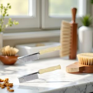 2 peines de acero inoxidable con dientes de púas para el cuidado de mascotas, cepillo para pelo de gatos y perros de pelo largo con mango de madera, diseño simple y seguro - Product Image 3