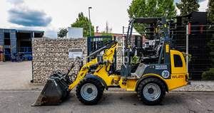 รถตักล้อยางขนาดเล็ก Wacker Neuson WL25 สีเหลือง เครื่องยนต์ดีเซล 3 ตัน พร้อมบุ้งกี๋หน้า สำหรับงานก่อสร้าง ฟาร์ม และขนย้ายวัสดุ - Product Image 6