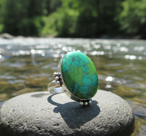 แหวนเทอร์ควอยซ์สีเขียวธรรมชาติในเครื่องประดับสไตล์โบฮีเมียนที่สง่างามชุบเงินสำหรับผู้ชายและผู้หญิง - Product Image 2