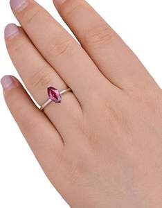 Anillo de mujer, Natural piedra preciosa de Rubí, piedra natal de Julio, Navidad, boda mínima, pequeña joyería hecha a mano, anillo de Plata de Ley 925 - Product Image 1