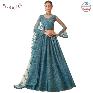 Hermosa Blusa Tradicional Bordada con Cordones, Dupatta con Trabajo de Calado, Pedrería Abundante, Multicolor, de Seda y Satén, para Mujer, Estilo Indio - Product Image 4