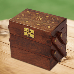Boîte à bijoux rectangulaire en bois massif à 3 couches avec incrustation en laiton, logo personnalisé, matériau MDF pour l'affichage et l'organisation des bijoux en voyage - Product Image 1