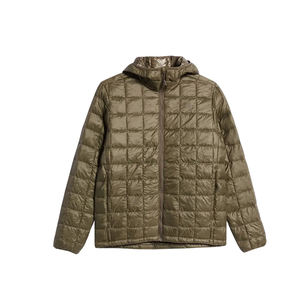 Top Trendy Shiny Puffer Jacket Chaqueta acolchada para hombre Chaquetas cálidas de invierno Puff Diseños personalizados Logo Puffy Down Coat - Product Image 3