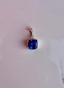 จี้แซฟไฟร์สีน้ำเงินทำด้วยมือสีเงินสเตอร์ลิง925จี้ผู้หญิงสวยจี้สีฟ้าสดใส - Product Image 6