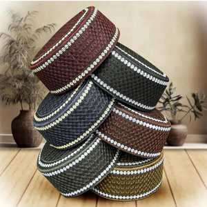 Casquette afghane en polyester brodé en gros chapeau musulman kufi pour Namaz et vêtements islamiques, couvre-chef traditionnel et modeste pour hommes - Product Image 2