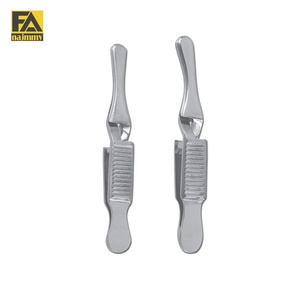 Pinza Quirúrgica Recta Bulldog 2026, Manual, con Certificación CE, Instrumento de Clase I para Uso en Quirófanos - Product Image 1