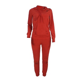 Survêtement de sport grande taille pour femmes avec logo personnalisé ensembles de survêtements en détresse en polaire fitness d'entraînement fabriqués par l'industrie Isha - Product Image 1