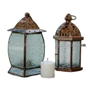 Bougeoir en métal de conception classique lanterne verre dépoli clair pour la décoration intérieure finition personnalisée pour la décoration de table - Product Image 1