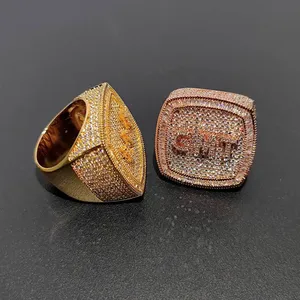 Bague de champion carrée personnalisée en laiton plaqué or et argent, sertie de zircon et de moissanite par pavé et griffes, style hip-hop, pour récompense sportive, bijoux - Product Image 1