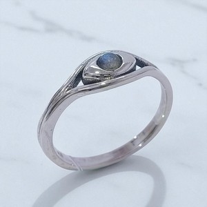 แหวนเงินแท้ 925 ประดับลาบราดอไรต์ธรรมชาติคุณภาพสูง สไตล์โบโฮ ประกายสีฟ้า สวยงาม - Product Image 2