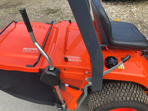 Venta al por Mayor de Cortadoras de Césped y Tractores de Jardín - Máquina Profesional para Paisajismo con Motor Duradero y Alta Eficiencia - Product Image 4