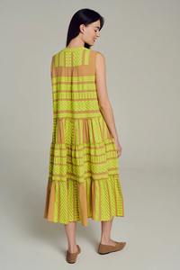 Vestido indio hecho a mano con cuello en V texturizado para mujer, de verano, ligero, ventoso y boho-chic para un clima cálido perfecto - Product Image 4