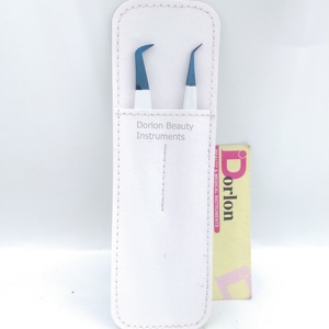 แหนบต่อขนตาสแตนเลสอย่างดี ปลายพลาสมาสีฟ้า ด้ามจับสีขาว รับสกรีนโลโก้ - Product Image 1