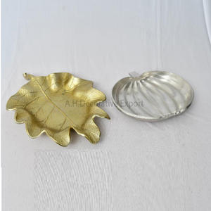 Nouveau bol de service à salade en aluminium fait à la main chocolats en forme de feuille bol de service ensemble de 4 pièces or et argent finition bol de service - Product Image 6